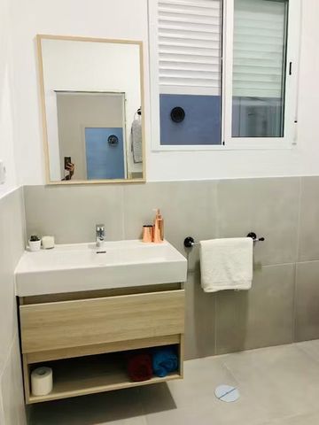 Calle Bustos Tavera, Sevilla, Andalusia 41003 - Photo 3