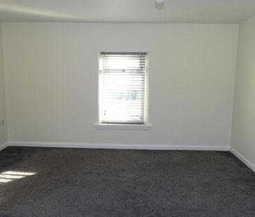 3 bedroom detached house to rent - Photo 4