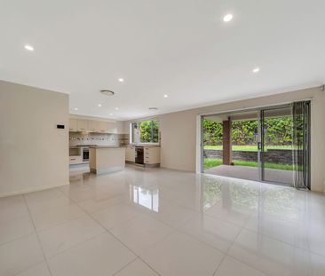 Modern family home in Prime Glenwood location - Photo 2
