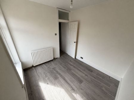 Allen Street, Radcliffe - Photo 4