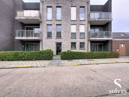 Top appartement met 2 slaapkamers met eigen douche in centrum Aalter nabij Station - Photo 3