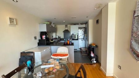 2 bedroom apartment to rent - Photo 5