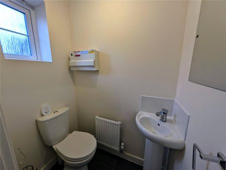 2 bedroom terraced house to rent - Photo 4