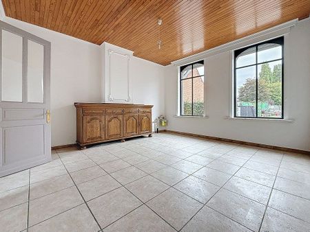 Charmante woning met grote tuin én garage in het centrum van Zarren - Photo 3