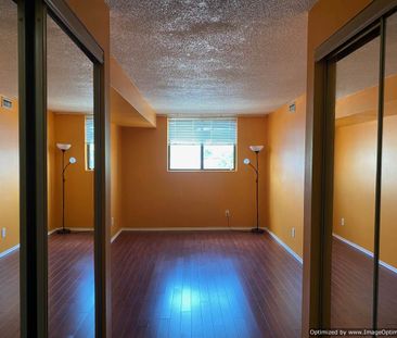 For Lease - 25 Agnes Street Unit# 302, Mississauga, Ontario - Photo 2