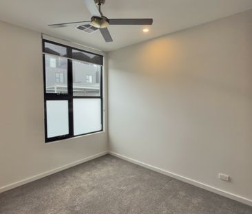 109 Buchanan Drive, Woodforde SA, Belconnen - Photo 4