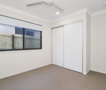 EXECUTIVE LIVING AT IT'S FINEST - Photo 6