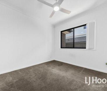 Modern Family Home with Side Access - Photo 4