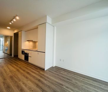 For Lease - 8 Interchange Way Unit# 5307, Vaughan, Ontario - Photo 3