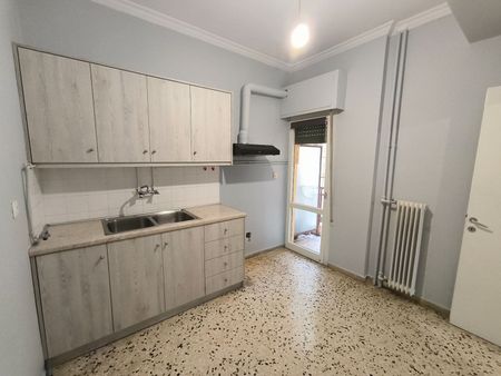 Διαμέρισμα για ενοικίαση Αγία Σοφία (Πάτρα) - Photo 2