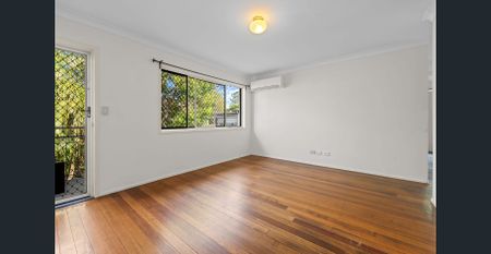 Stylish Living with Modern Comfort & Convenience - Photo 2