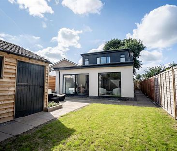 4 bedroom detached house to rent - Photo 3