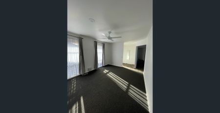 Modern Comfort and Easy Living with Gardener Included - Photo 2