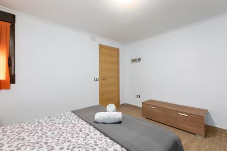 Calle Ramón de Rocafull, Valencia, Valencian Community 46011 - Foto 4