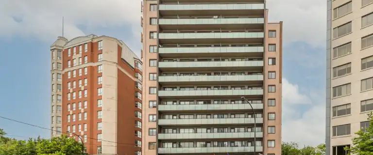 4840 Côte St-Luc Montreal | 4840 Côte St-Luc Montreal, Montreal · 1 ch. - Photo 1
