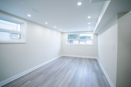 For Lease - 19 Queen Street Unit# 1, Mississauga, Ontario - Photo 2