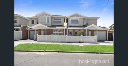 Stunning 3-bedroom Townhouse In Central Reservoir Location - Photo 5