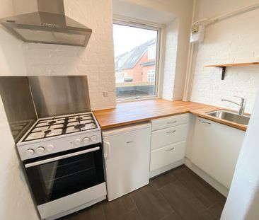 Lys og hyggelig stuelejlighed i Aalborg vestby - Photo 2