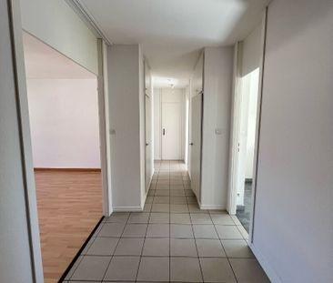 Location Appartement 4 pièces 97m² - Photo 5