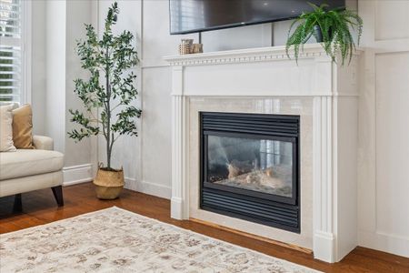 For Lease - 2523 Highmount Crescent, Oakville, Ontario - Photo 2