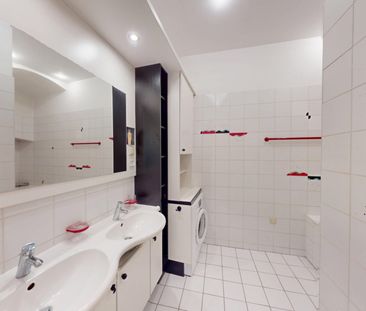 2-Zimmer-Altbauwohnung in bester, zentraler Lage! - Photo 2