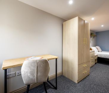 1 bedroom in a house share to rent - Photo 5