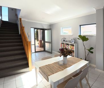 Two-Story Townhouse in Bunbury - Photo 2