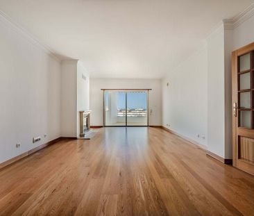 4 bedroom luxury Apartment for rent in Cascais, Lisbon - Photo 6