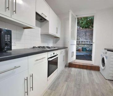 Grovehill Road, Redhill, Surrey, RH1 - Photo 6