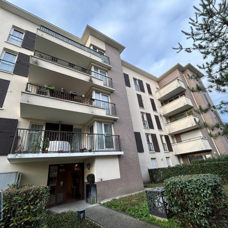 Location Appartement 2 pièces 46m² MASSY 91300 - Photo 4