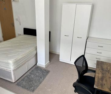 1 bedroom flat to rent - Photo 5