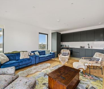 3 bedroom flat to rent - Photo 6