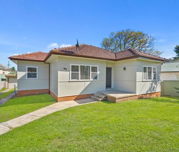 Renovated Family Home - Photo 3