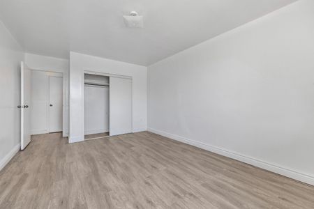 For Lease - 65 Thorncliffe Park Drive Unit# 1807, Toronto, Ontario - Photo 4