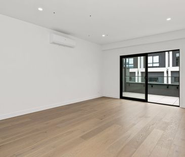 27 Casalingo Bvd, Mill Park, Vic 3082 - Photo 3