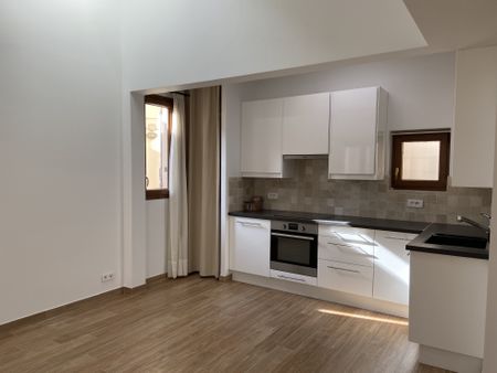 2 PIECES ATYPIQUE COMME UNE MAISON - Photo 2