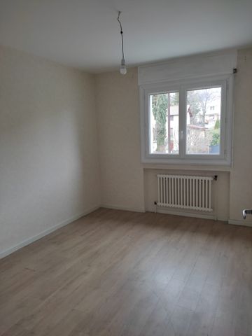 Location Appartement 4 pièces 93m² - Photo 4