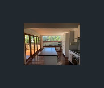 3 bedroom house on quiet street - Photo 1