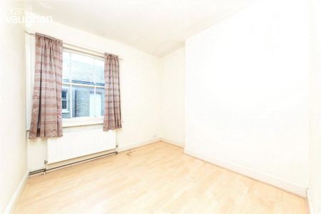 4 bedroom terraced house to rent - Photo 4