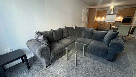 1 bedroom flat to rent - Photo 2