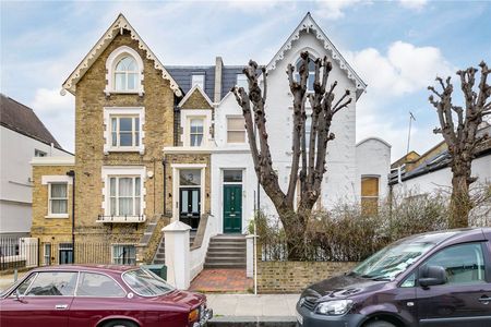 St Stephens Avenue, Shepherds Bush, W12 - Photo 3