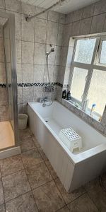 House share to rent - Photo 4