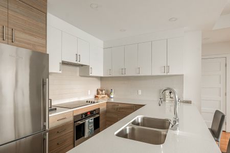 775 Av. Plymouth, #210 - Photo 3
