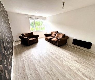 3 bedroom flat to rent - Photo 1