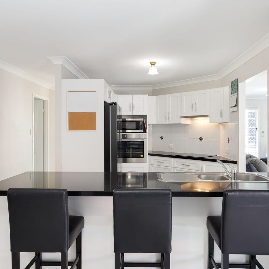 47 Selwyn Street, North Booval QLD 4304 - House For Rent - $700 | Domain - Photo 1