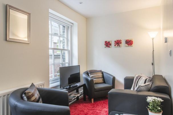 2 bedroom flat to rent - Photo 1
