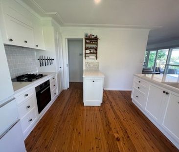 Stunning home in High East - Photo 6