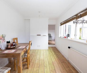 3 bedroom terraced house to rent - Photo 4