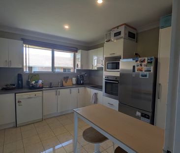 West Gosford - Photo 3