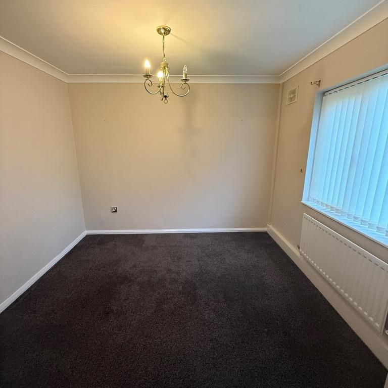 2 bedroom semi-detached house to rent - Photo 1